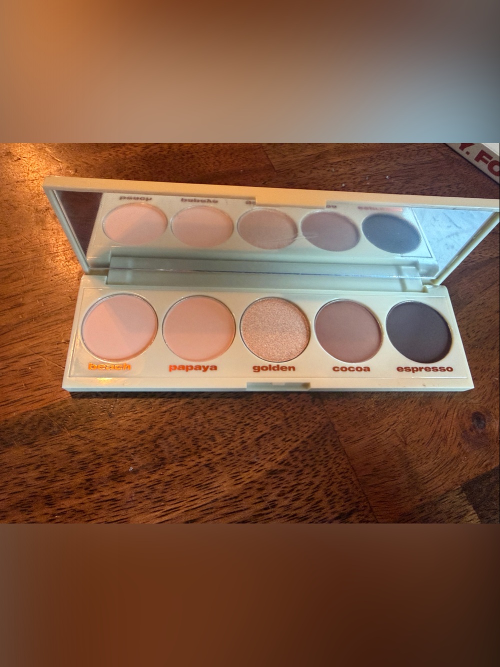 Beauty for Certain Playa to Palazzo. Neutral Eyeshadow Palette